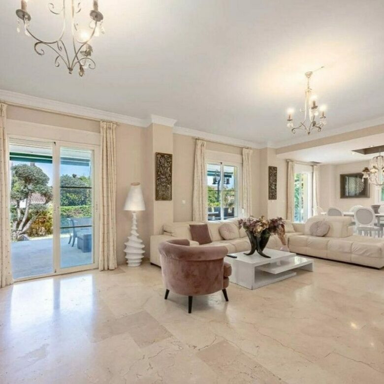 Seven bedroom golf villa with pool and mountain views Guadalmina Alta San Pedro
