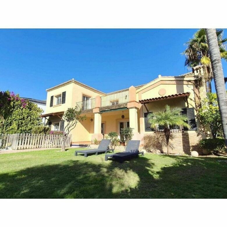 Seven bedroom golf villa with pool and mountain views Guadalmina Alta San Pedro