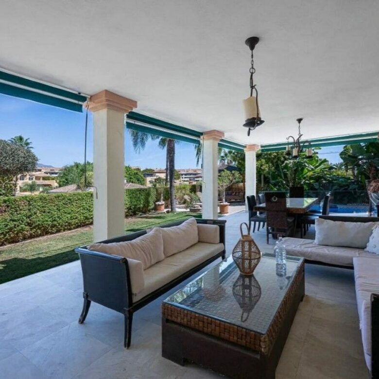 Seven bedroom golf villa with pool and mountain views Guadalmina Alta San Pedro