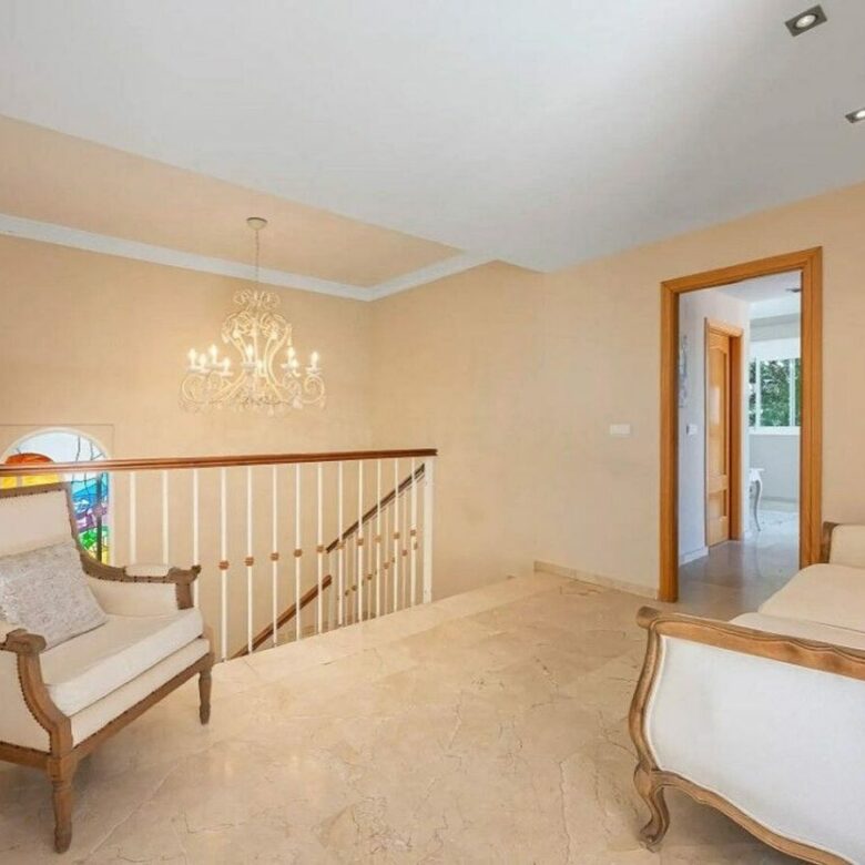 Seven bedroom golf villa with pool and mountain views Guadalmina Alta San Pedro
