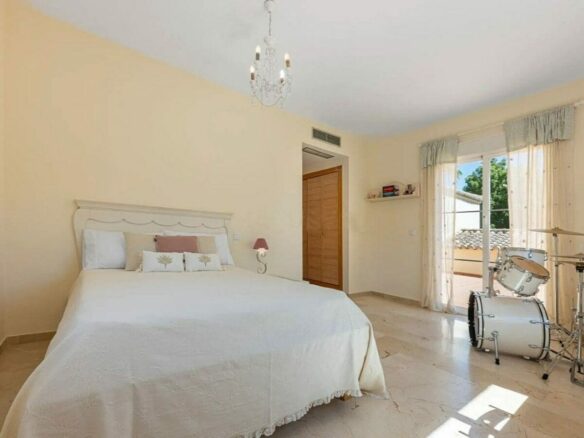 Seven bedroom golf villa with pool and mountain views Guadalmina Alta San Pedro