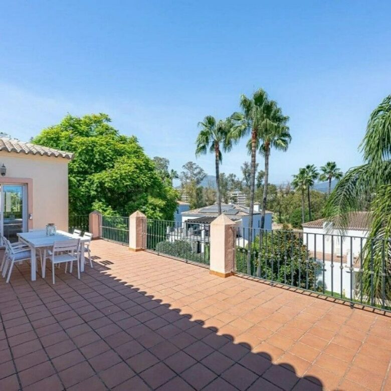 Seven bedroom golf villa with pool and mountain views Guadalmina Alta San Pedro