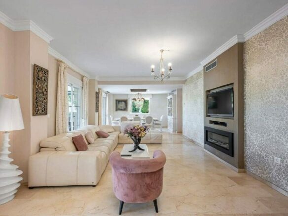 Seven bedroom golf villa with pool and mountain views Guadalmina Alta San Pedro