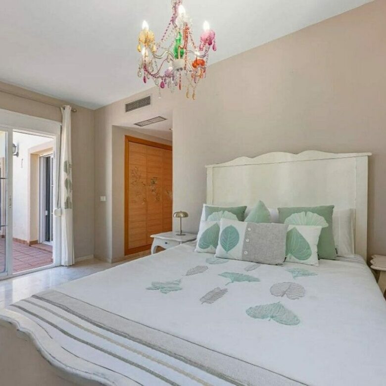 Seven bedroom golf villa with pool and mountain views Guadalmina Alta San Pedro