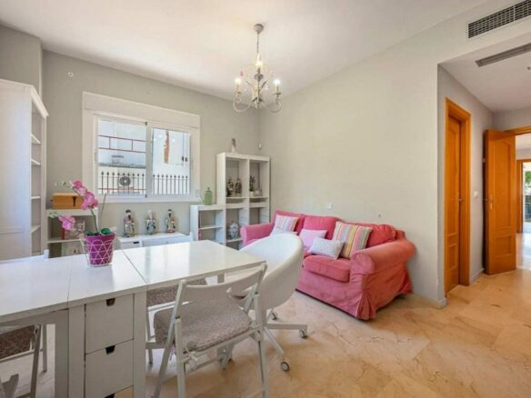 Seven bedroom golf villa with pool and mountain views Guadalmina Alta San Pedro