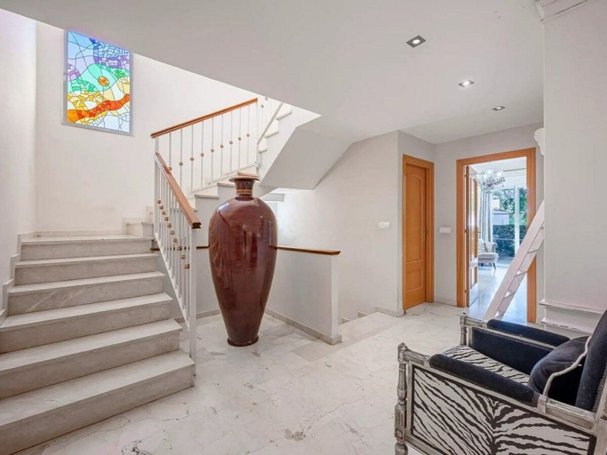 Seven bedroom golf villa with pool and mountain views Guadalmina Alta San Pedro