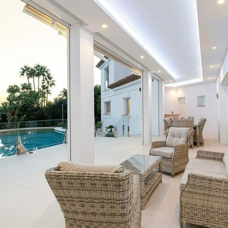 Six suite villa with indoor and outdoor pools spa and gym El Paraiso New Golden Mile