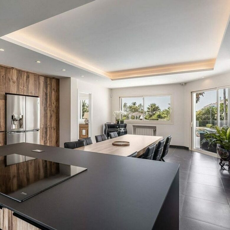 Six suite villa with indoor and outdoor pools spa and gym El Paraiso New Golden Mile