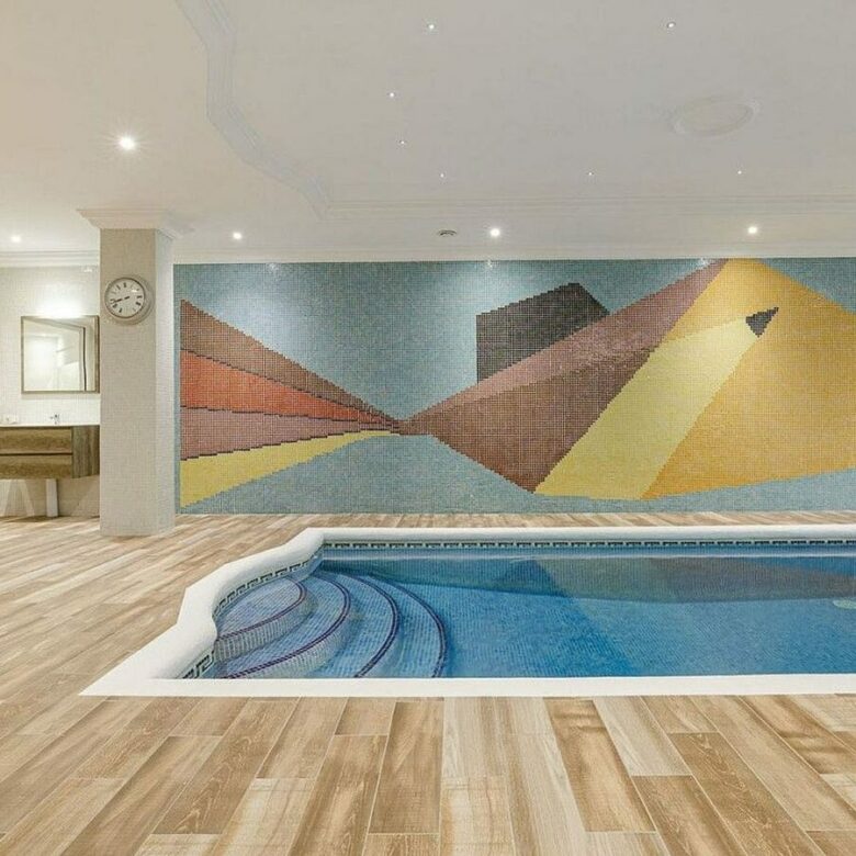 Six suite villa with indoor and outdoor pools spa and gym El Paraiso New Golden Mile