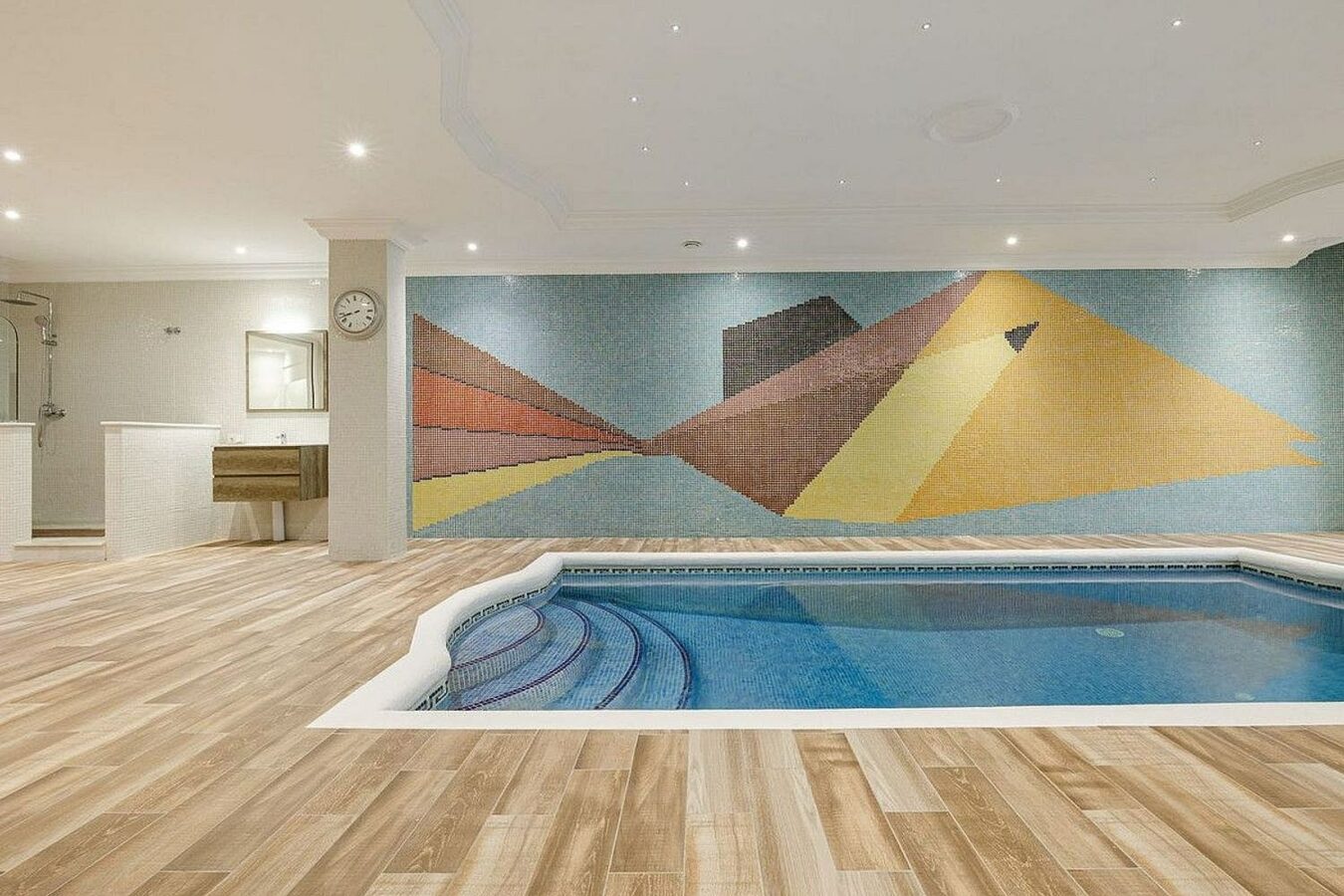 Six suite villa with indoor and outdoor pools spa and gym El Paraiso New Golden Mile