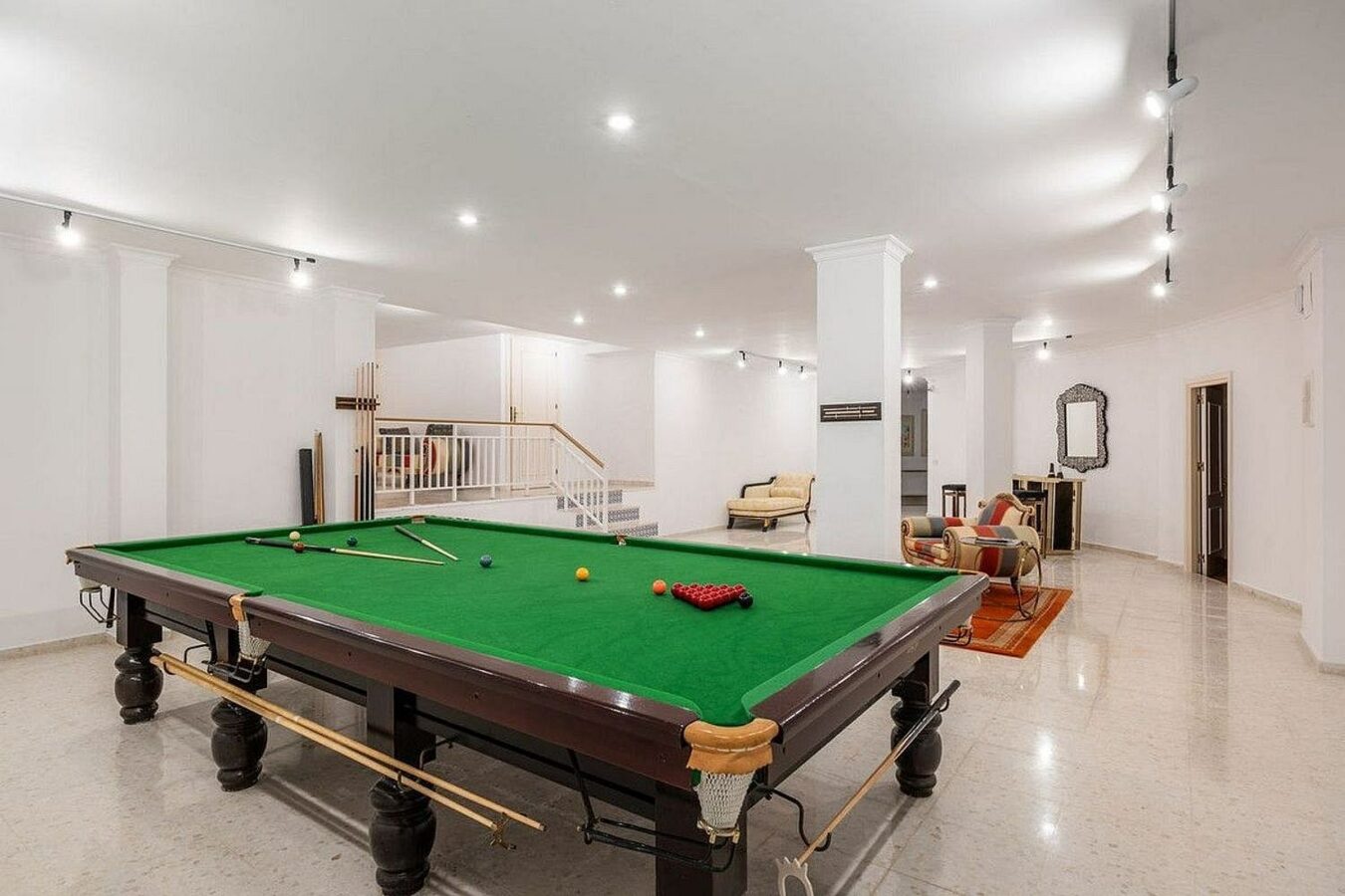Six suite villa with indoor and outdoor pools spa and gym El Paraiso New Golden Mile