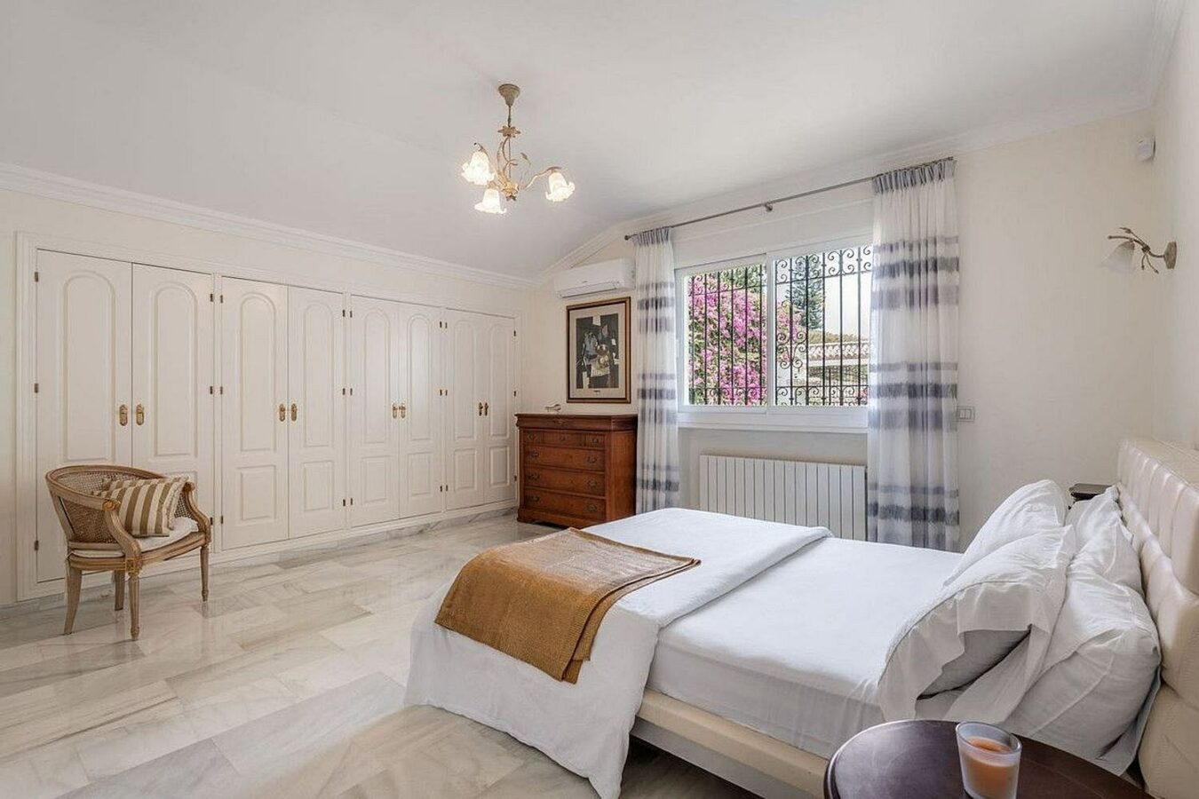 Six suite villa with indoor and outdoor pools spa and gym El Paraiso New Golden Mile