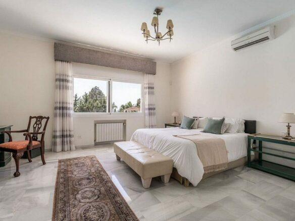 Six suite villa with indoor and outdoor pools spa and gym El Paraiso New Golden Mile
