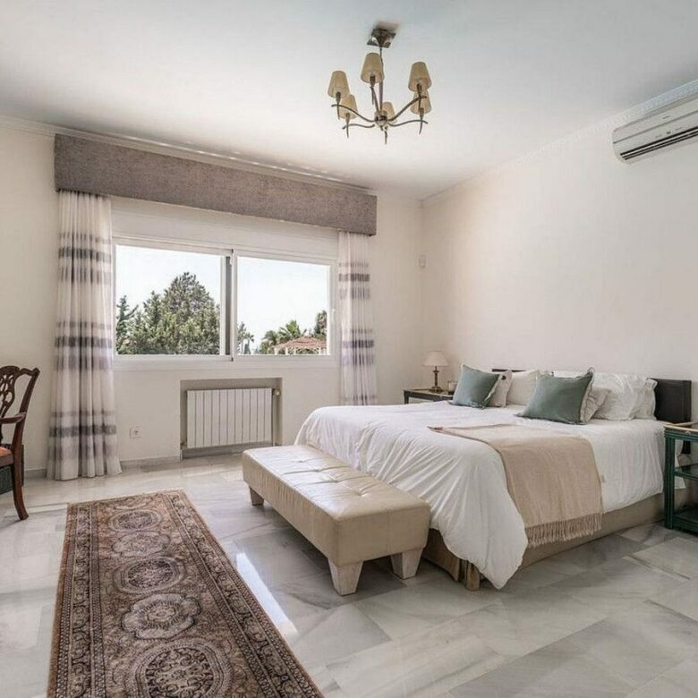 Six suite villa with indoor and outdoor pools spa and gym El Paraiso New Golden Mile