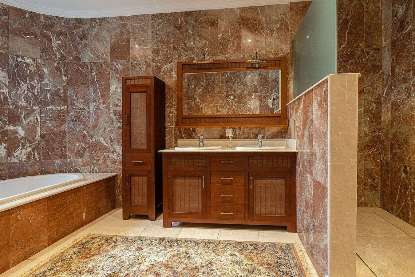 Six suite villa with indoor and outdoor pools spa and gym El Paraiso New Golden Mile