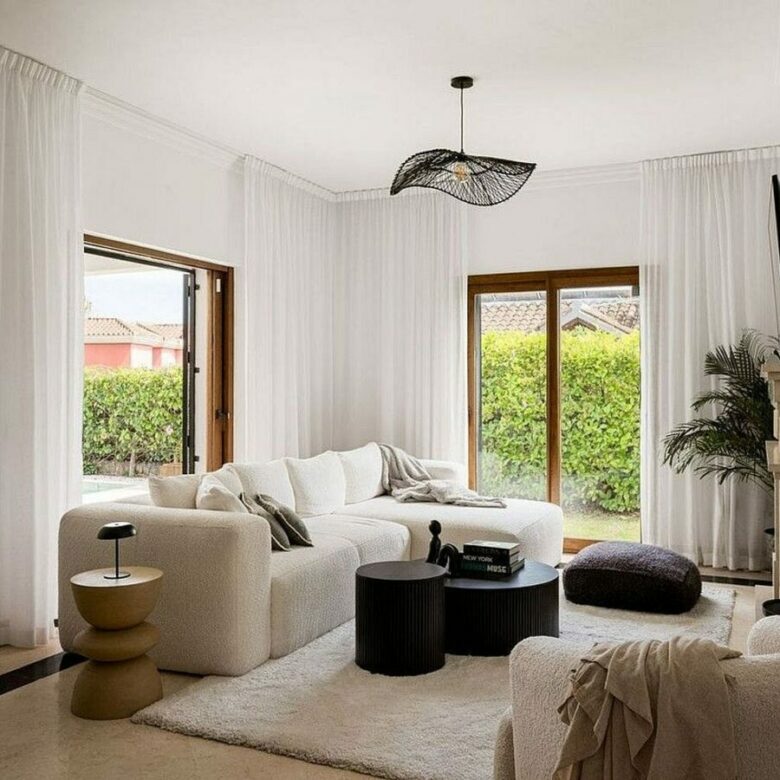 South facing family villa with private pool Rocio de Nagueles Golden Mile Marbella