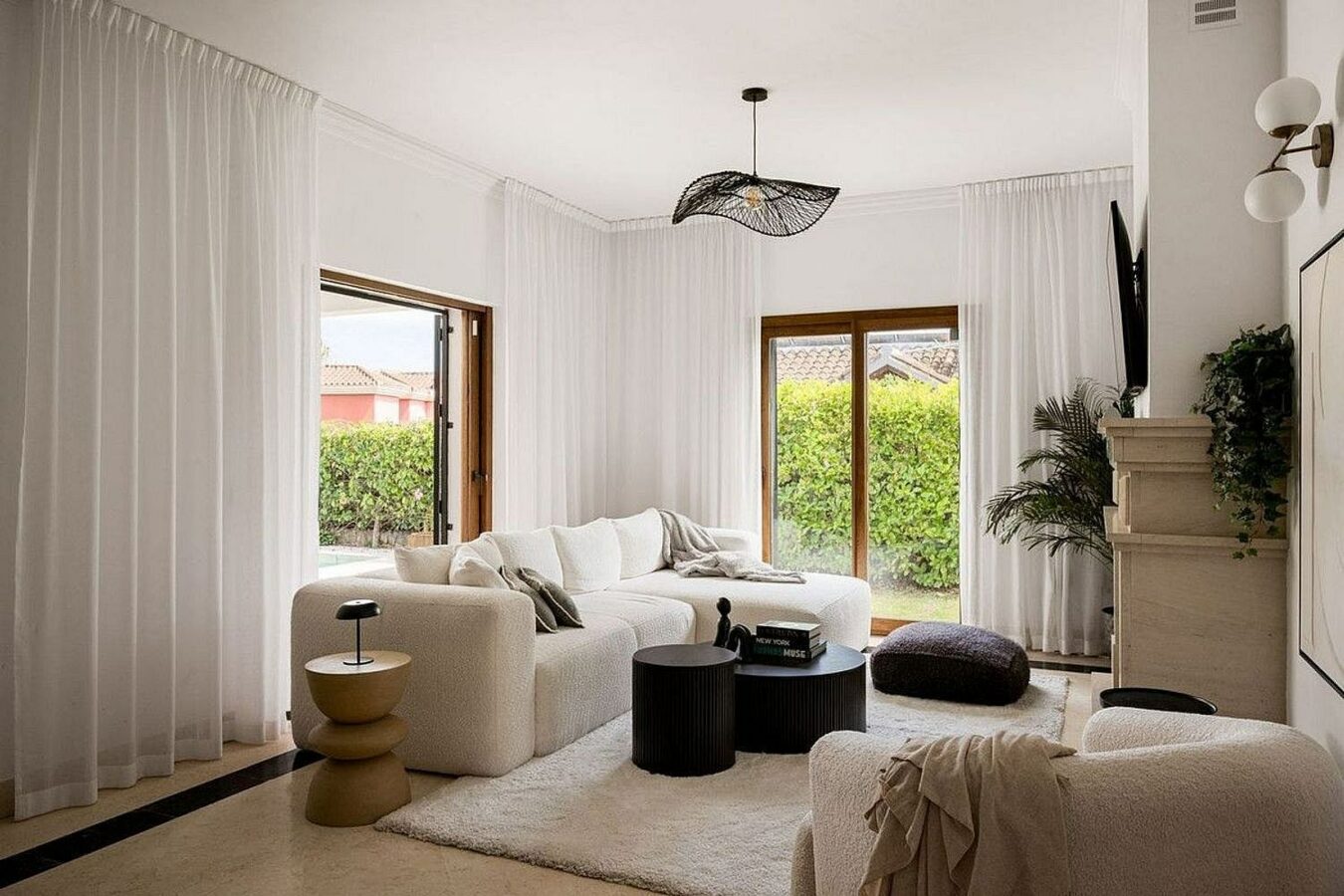 South facing family villa with private pool Rocio de Nagueles Golden Mile Marbella