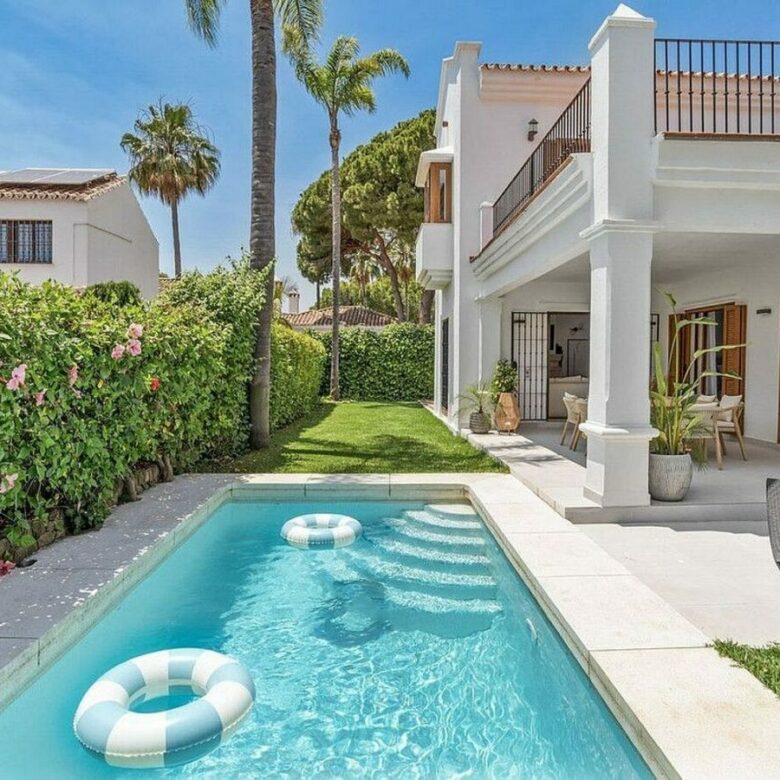 South facing family villa with private pool Rocio de Nagueles Golden Mile Marbella
