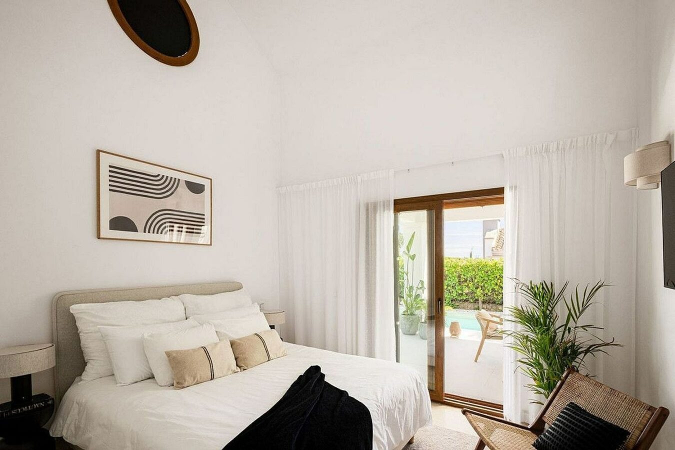 South facing family villa with private pool Rocio de Nagueles Golden Mile Marbella