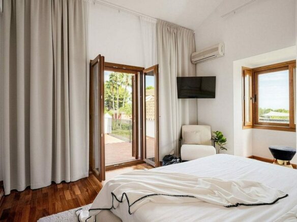 South facing family villa with private pool Rocio de Nagueles Golden Mile Marbella