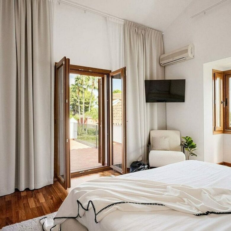 South facing family villa with private pool Rocio de Nagueles Golden Mile Marbella