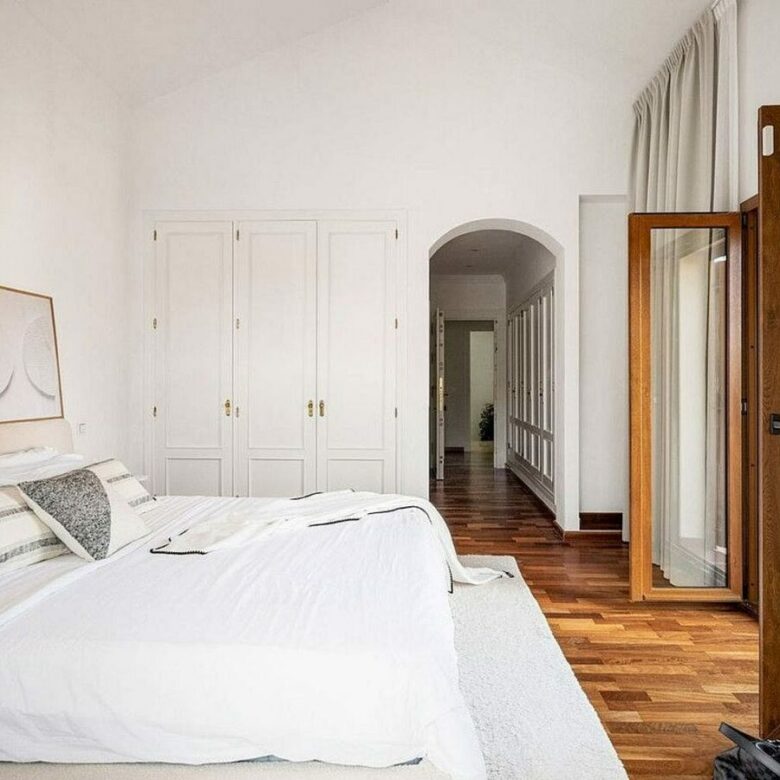 South facing family villa with private pool Rocio de Nagueles Golden Mile Marbella
