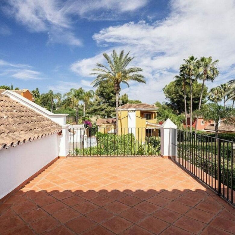 South facing family villa with private pool Rocio de Nagueles Golden Mile Marbella