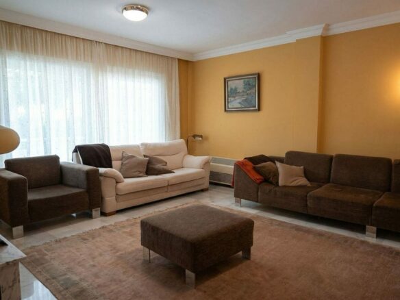 Spacious villa with large private plot Elviria Marbella