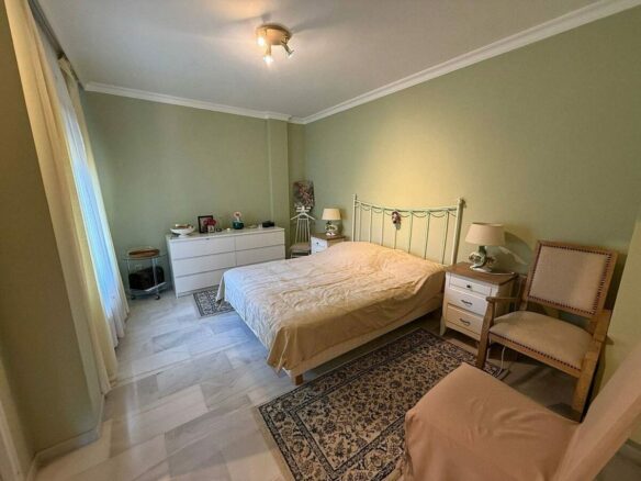 Spacious villa with large private plot Elviria Marbella