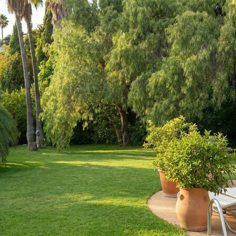 Spacious villa with large private plot Elviria Marbella