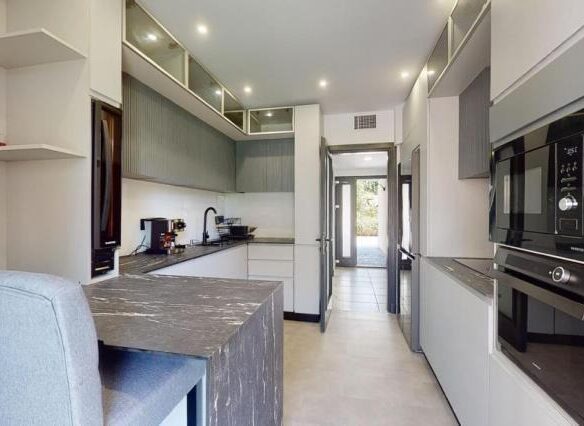 FOR SALE 🌟🏡 Fully Renovated Townhouse with Sea Views 🇪🇸 Sun Golf, Nueva Andalucía 🇪🇸