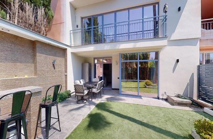 FOR SALE 🌟🏡 Fully Renovated Townhouse with Sea Views 🇪🇸 Sun Golf, Nueva Andalucía 🇪🇸