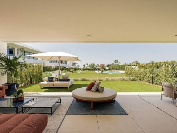 Ultramodern villa in gated community Golden Mile Marbella