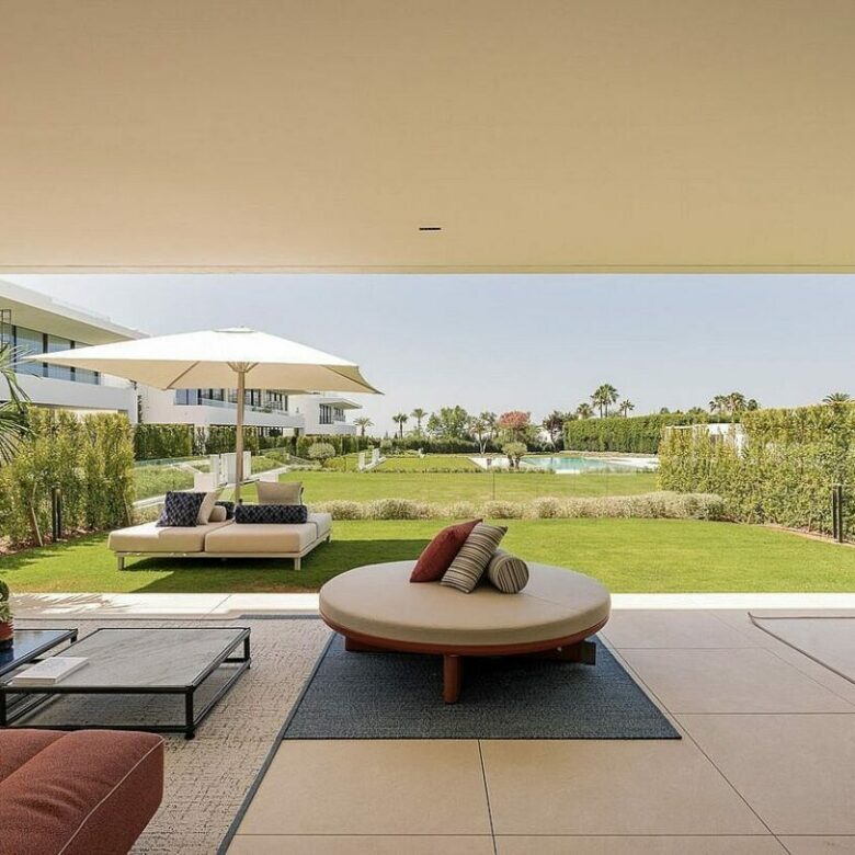 Ultramodern villa in gated community Golden Mile Marbella