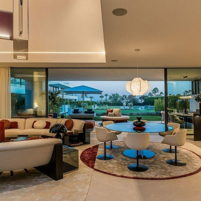 Ultramodern villa in gated community Golden Mile Marbella