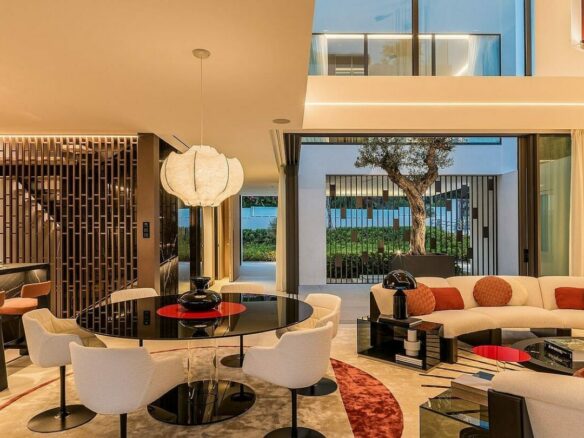 Ultramodern villa in gated community Golden Mile Marbella