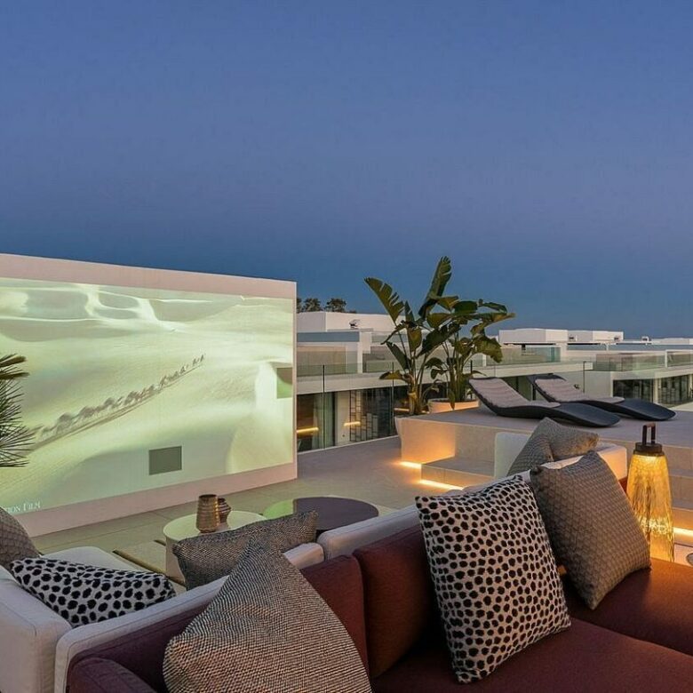 Ultramodern villa in gated community Golden Mile Marbella