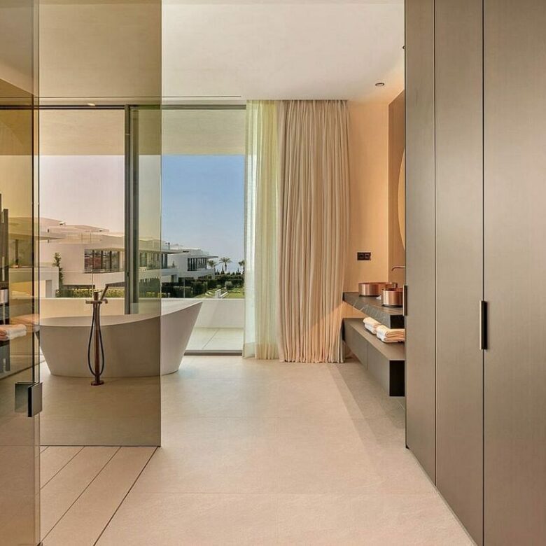 Ultramodern villa in gated community Golden Mile Marbella