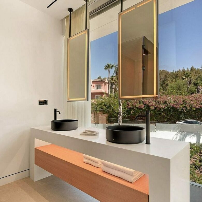 Ultramodern villa in gated community Golden Mile Marbella
