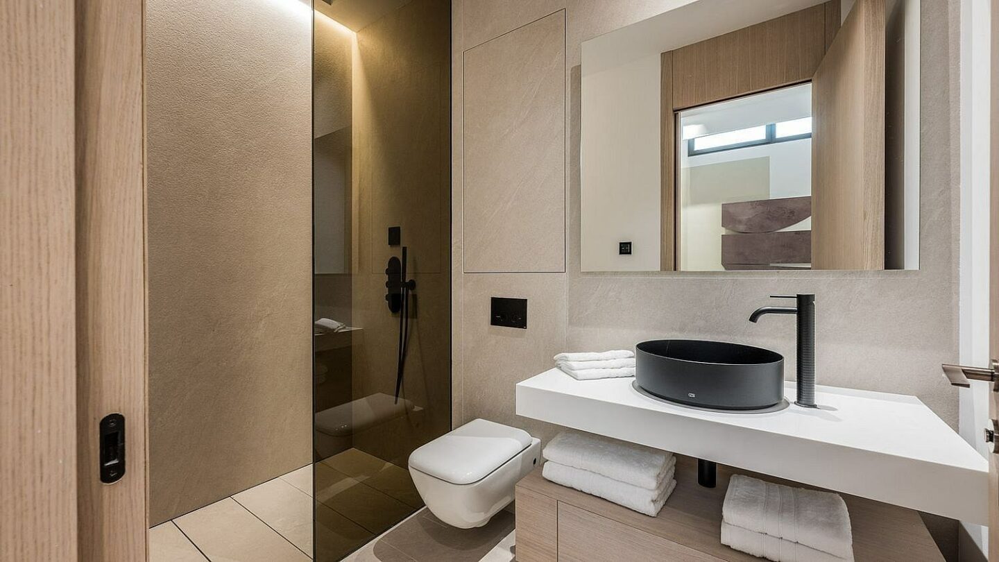 Ultramodern villa in gated community Golden Mile Marbella