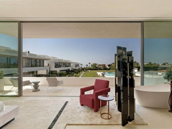 Ultramodern villa in gated community Golden Mile Marbella