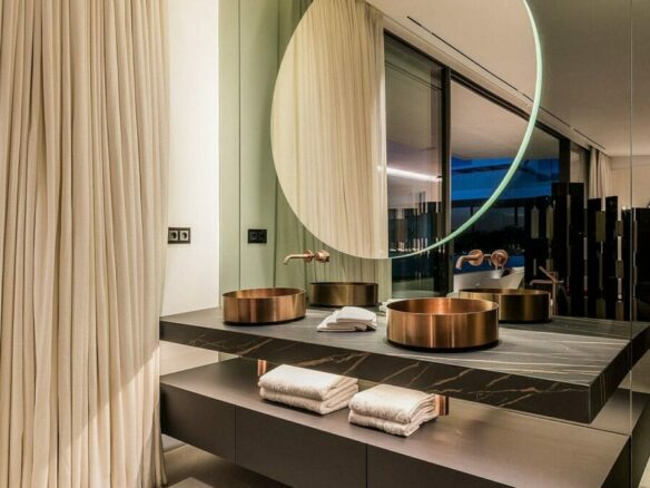 Ultramodern villa in gated community Golden Mile Marbella