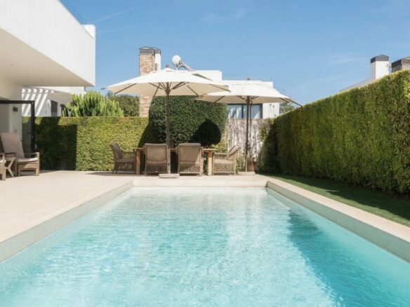 FOR SALE 🌟🏡 Modern Villa with Heated Pool near the Beach 🇪🇸 Linda Vista Baja, San Pedro de Alcántara 🇪🇸