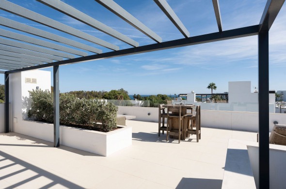 FOR SALE 🌟🏡 Modern Villa with Heated Pool near the Beach 🇪🇸 Linda Vista Baja, San Pedro de Alcántara 🇪🇸