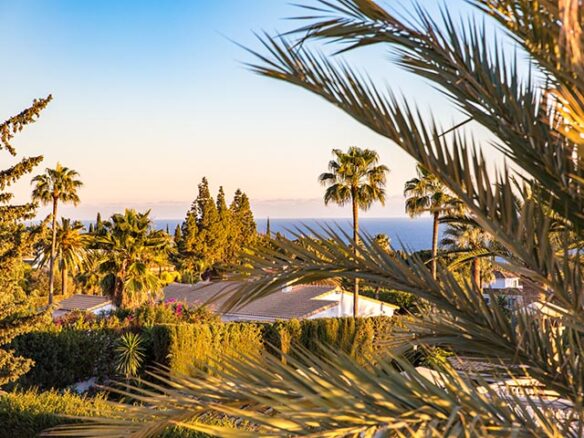 LUXURY VILLA FOR SALE | GOLDEN MILE  🇪🇸  Sea views – Turnkey
