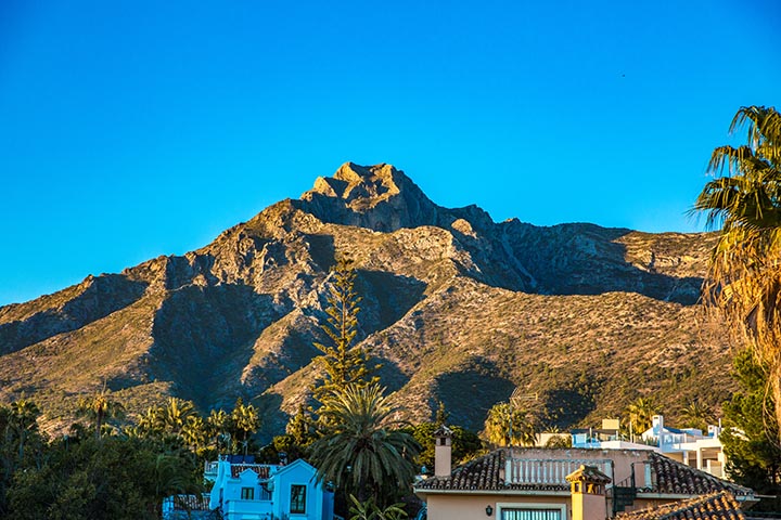 LUXURY VILLA FOR SALE | GOLDEN MILE  🇪🇸  Sea views – Turnkey