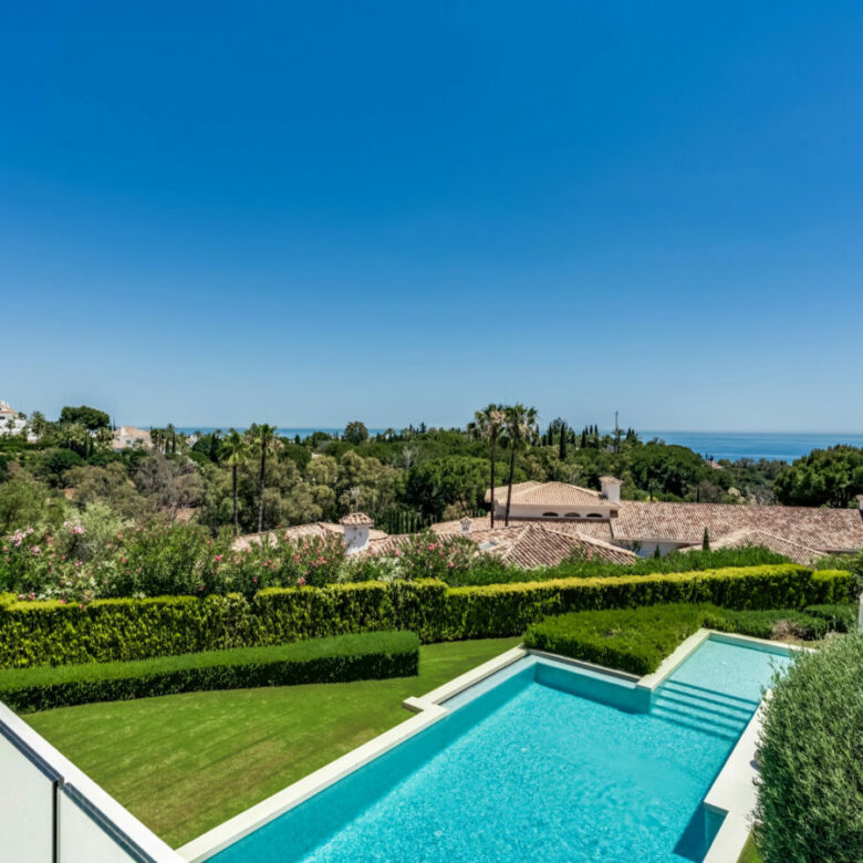 FOR SALE 🏡 Contemporary 5-Bedroom Villa with Panoramic Sea Views – Las Lomas del Marbella Club, Golden Mile, Marbella 🇪🇸
