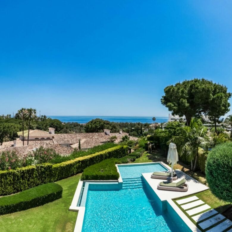 FOR SALE 🏡 Contemporary 5-Bedroom Villa with Panoramic Sea Views – Las Lomas del Marbella Club, Golden Mile, Marbella 🇪🇸