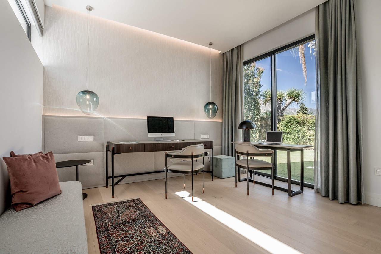 FOR SALE 🏡 Contemporary 5-Bedroom Villa with Panoramic Sea Views – Las Lomas del Marbella Club, Golden Mile, Marbella 🇪🇸
