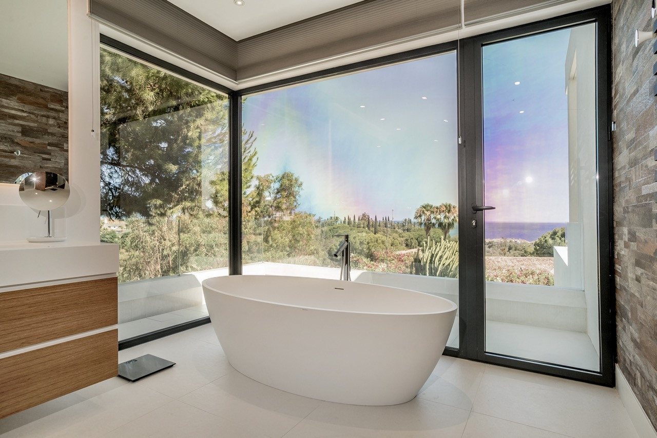 FOR SALE 🏡 Contemporary 5-Bedroom Villa with Panoramic Sea Views – Las Lomas del Marbella Club, Golden Mile, Marbella 🇪🇸